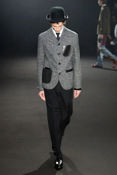 Look 33